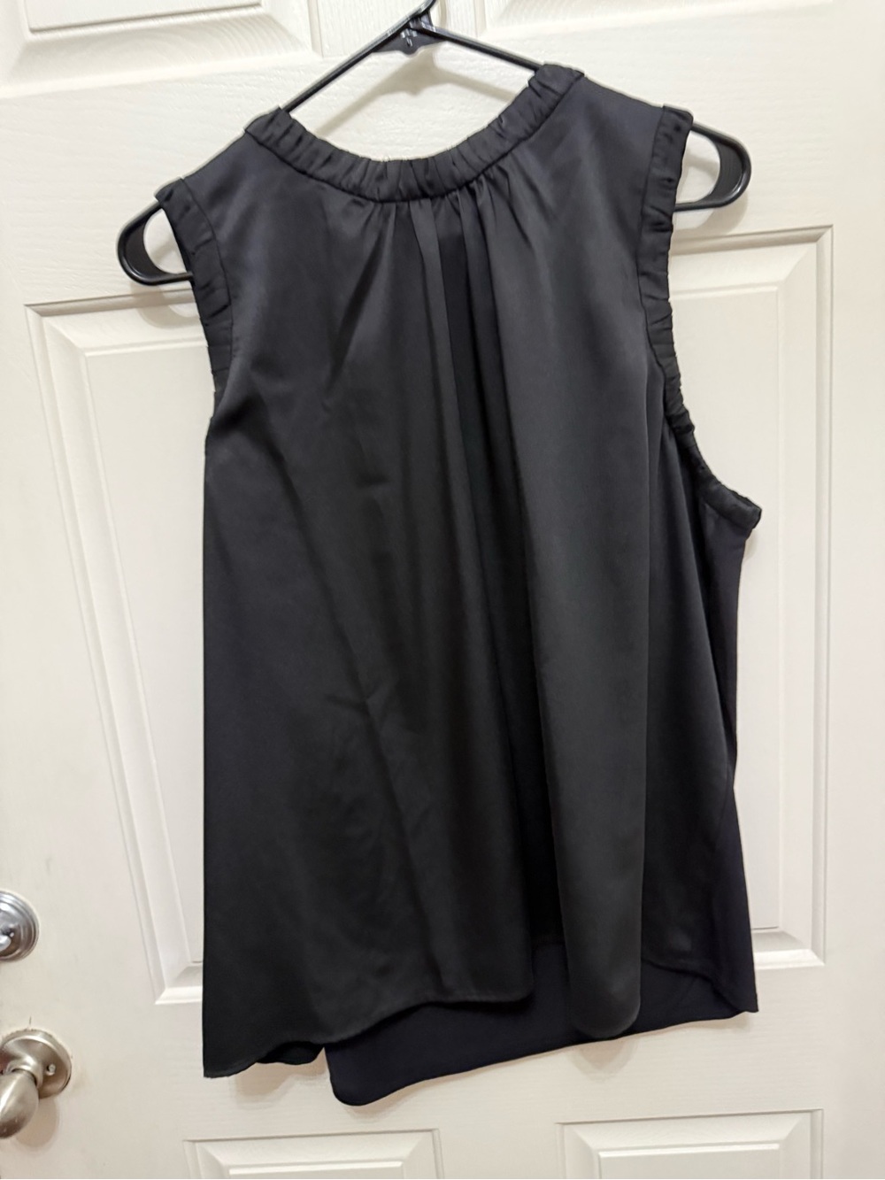 LOFT Black Sleeveless Ruffled Neck Camisole